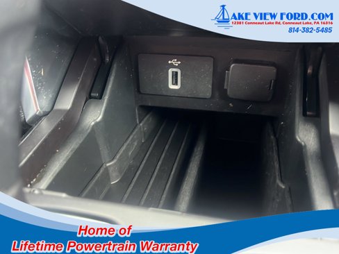 Used 2017 Ford Explorer Limited image 28