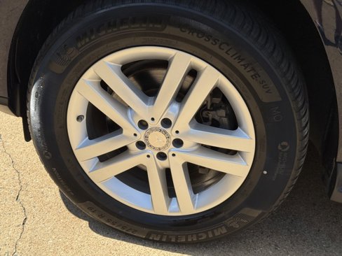 Used 2015 Mercedes-Benz GL 450 4MATIC image 35