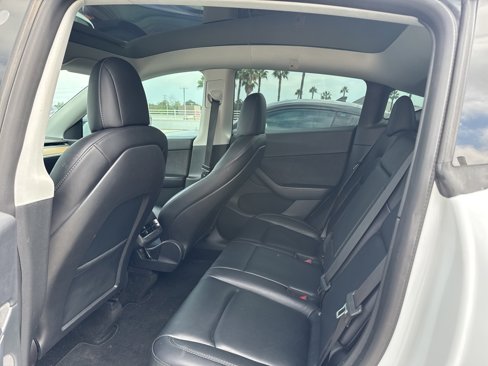 Used 2022 Tesla Model Y Performance image 6