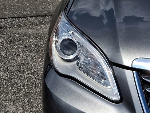 Used 2013 Chrysler 200 Limited image 10