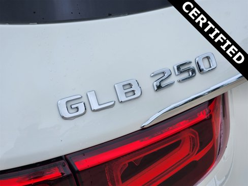 Used 2022 Mercedes-Benz GLB 250 image 14