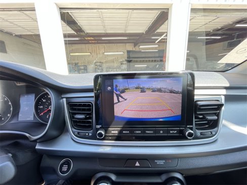 Used 2023 Kia Rio S w/ Technology Package image 17