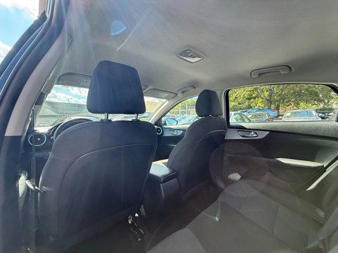 Used 2023 Kia Forte LXS image 17