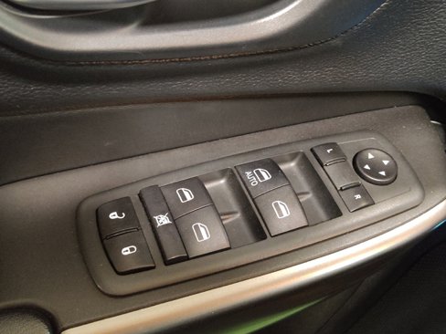 Used 2020 Jeep Cherokee Latitude image 27