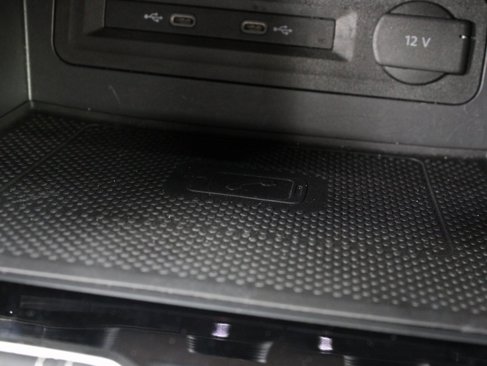Used 2021 Volkswagen Atlas Cross Sport SEL Premium image 62