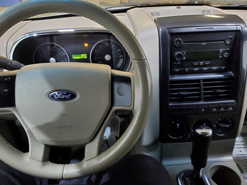 Used 2007 Ford Explorer XLT image 20