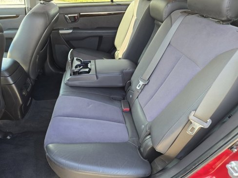 Used 2011 Hyundai Santa Fe SE image 24