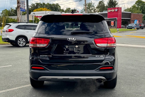 Used 2017 Kia Sorento EX image 5