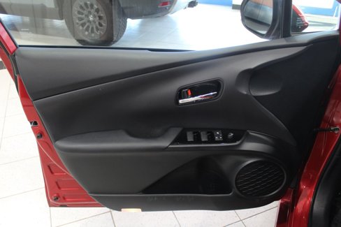 Used 2021 Toyota Prius Prime Limited image 11