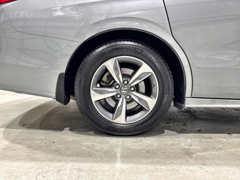 Used 2018 Honda Odyssey Touring image 77