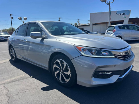 Used 2017 Honda Accord EX image 2