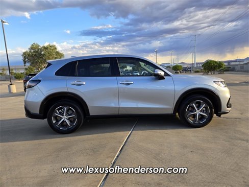 Used 2024 Honda HR-V EX-L image 8