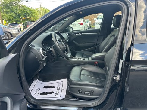Used 2018 Audi A3 2.0T Premium image 11