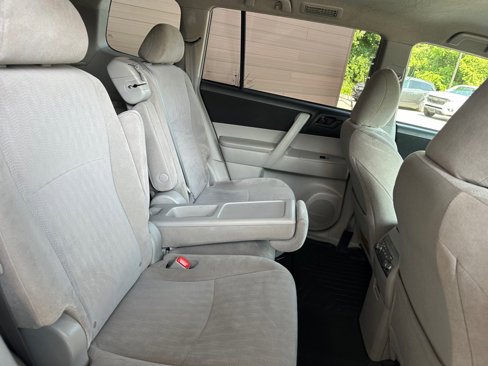 Used 2012 Toyota Highlander 4WD image 16
