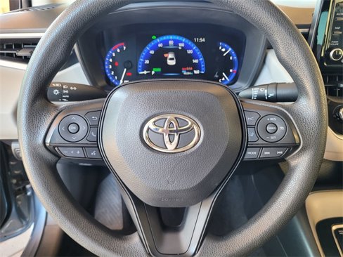 Certified 2022 Toyota Corolla LE image 28