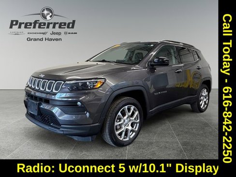 Used 2022 Jeep Compass Latitude w/ Sun and Sound Group image 1