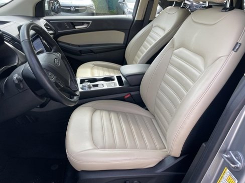 Used 2022 Ford Edge SEL w/ Convenience Package image 6