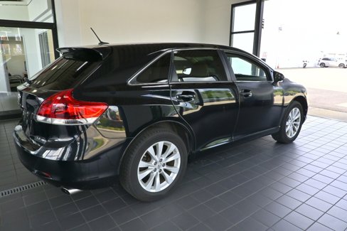 Used 2015 Toyota Venza AWD image 3