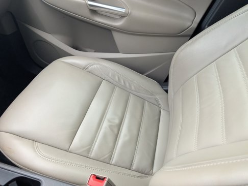Used 2018 Ford Escape Titanium image 10