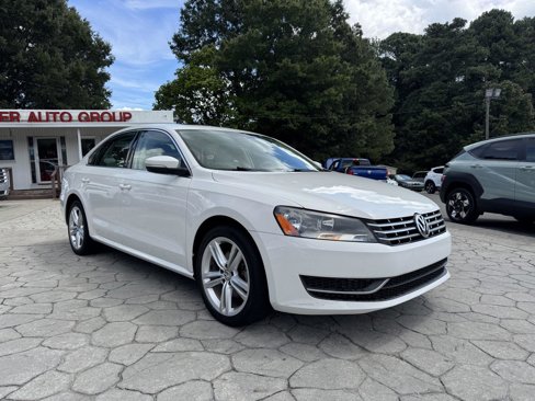 Used 2015 Volkswagen Passat TDI SE image 1