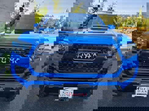 Used 2019 Toyota Tacoma TRD Pro w/ Desert Air Intake Package image 17
