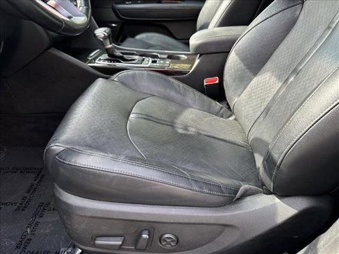 Used 2019 Kia Optima EX w/ EX Premium Package image 12