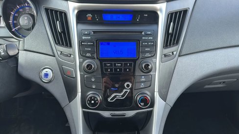 Used 2013 Hyundai Sonata SE image 22