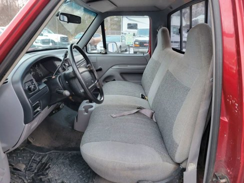 Used 1996 Ford F150 2WD Regular Cab image 2