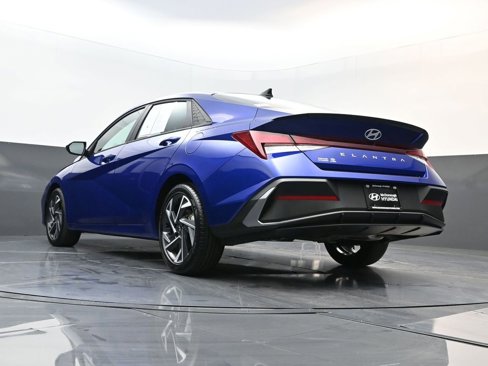 Certified 2025 Hyundai Elantra Sport image 25