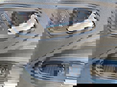 Used 2017 Ford Escape Titanium image 35