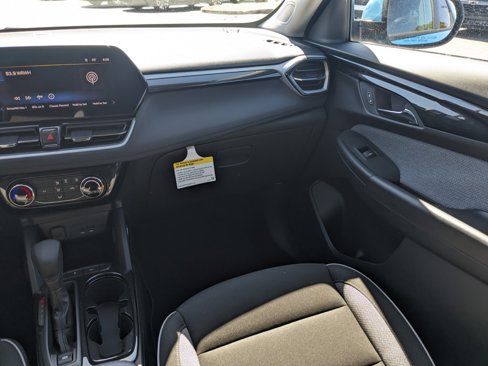 New 2025 Chevrolet TrailBlazer LT w/ Driver Confidence Package image 17