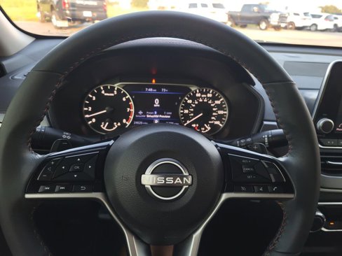 Used 2024 Nissan Altima 2.5 SR image 22