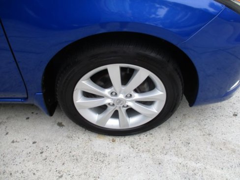 Used 2017 Nissan Versa SL image 12