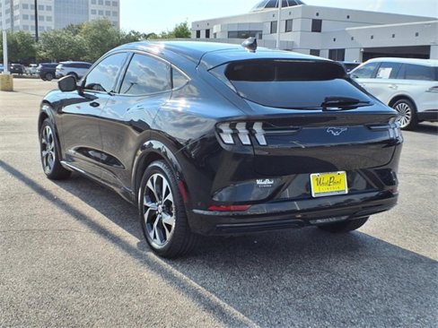 Used 2022 Ford Mustang Mach-E Premium image 20