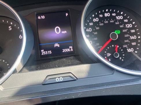 Certified 2020 Volkswagen Tiguan SE image 24