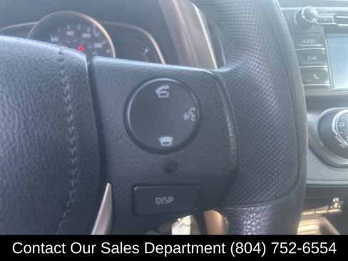 Used 2015 Toyota RAV4 LE image 17