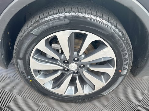 Used 2022 Buick Encore Preferred w/ Safety Package image 27