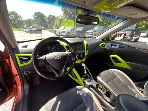 Used 2015 Hyundai Veloster Turbo image 24