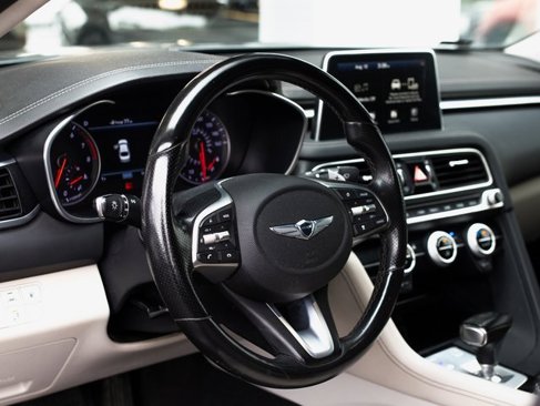 Used 2019 Genesis G70 2.0T Advanced image 12