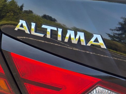Used 2022 Nissan Altima 2.5 SV image 15