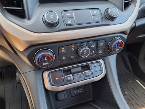 Used 2020 GMC Acadia Denali w/ Denali Ultimate Package image 24