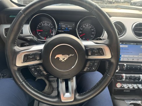 Used 2017 Ford Mustang Premium image 25