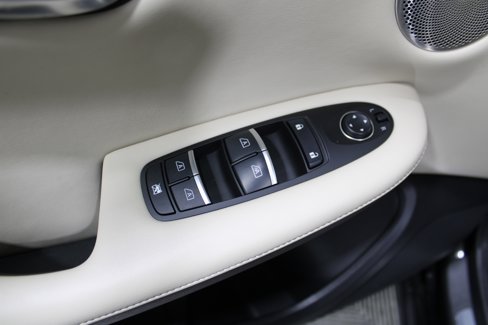 Used 2019 INFINITI QX50 Essential w/ Premium Heat Package image 7