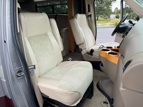 Used 2006 Ford E-450 and Econoline 450 image 44