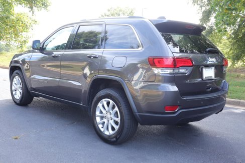 Used 2021 Jeep Grand Cherokee Laredo image 6