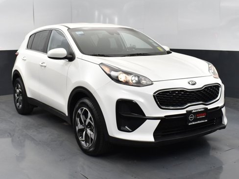 Used 2022 Kia Sportage LX image 1