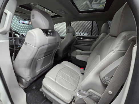 Used 2014 Buick Enclave Leather w/ Trailering Provision Package image 28