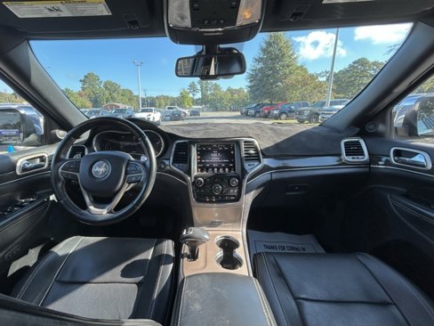 Used 2014 Jeep Grand Cherokee Overland w/ Advanced Technology Group image 18