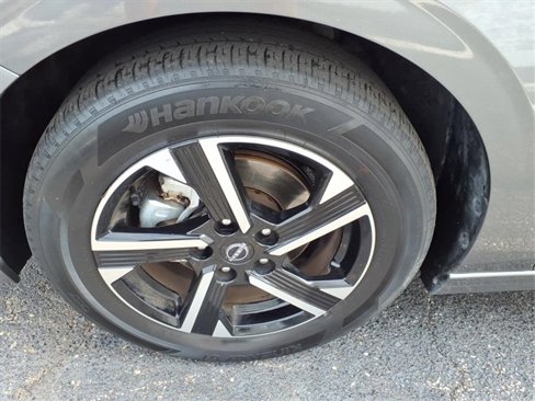 Used 2024 Nissan Sentra SV image 8