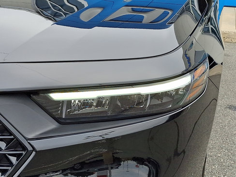 Certified 2024 Honda Accord LX image 9